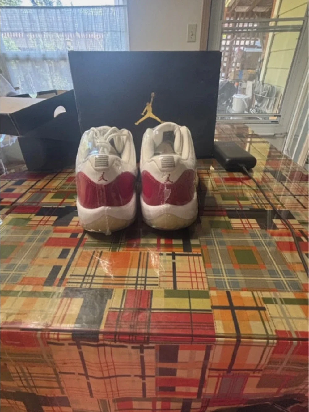 Y Jordan 11 Retro 2016 Low Cherry Size 6.5